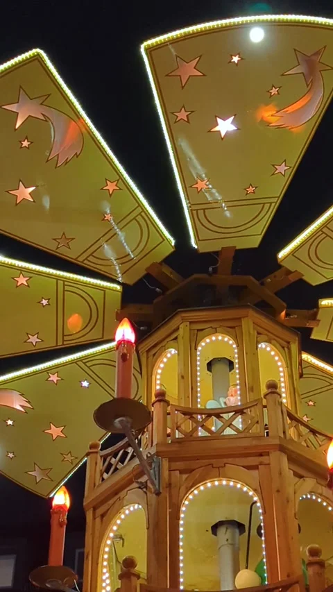 Leipzig, Germany - December 14, 2024: Christmaspyramid at Christmas market. Video stock 295524273