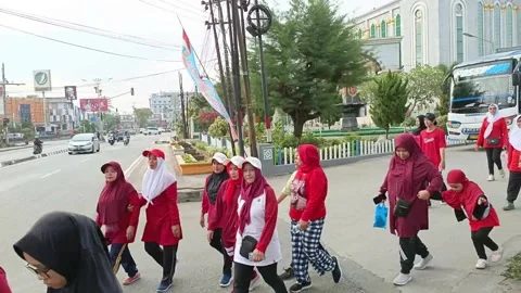 Leisurely strolling in samarinda Video stock 248760431