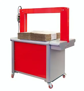 Lements of corton boxes are collected in stack. Conveyor line for the product 库存照片