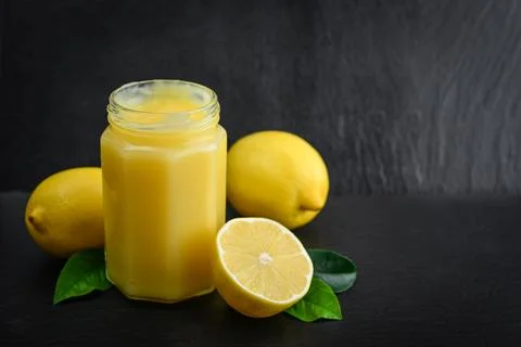 Lemon curd in jar 스톡 사진