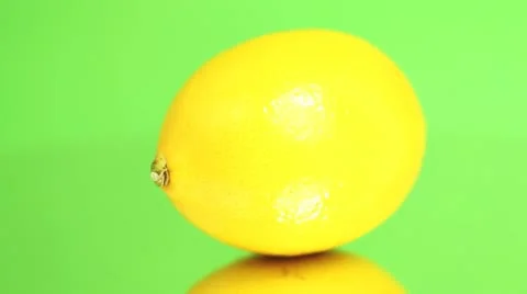 Lemon on greenscreen Stock Footage 8991918