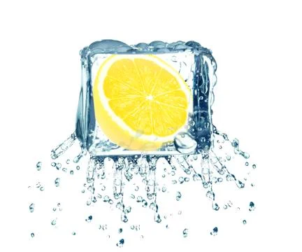 Lemon in ice cube Foto stock