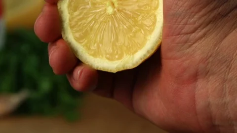   Lemon squizze with juice Stock-Footage 81807551