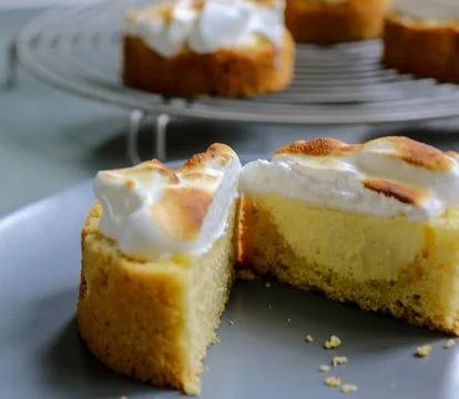 Lemon tartlets 写真素材