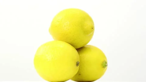 The lemon on the white background Vídeos de archivo 91799352
