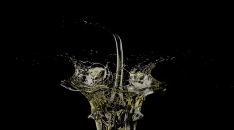 Lemonade splash in extreme slow motion (FULL HD) Stockbeeldmateriaal 37729269