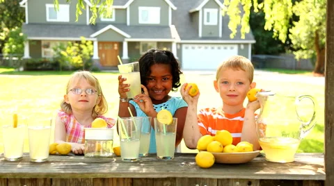 Lemonade stand Stock Footage 61658490