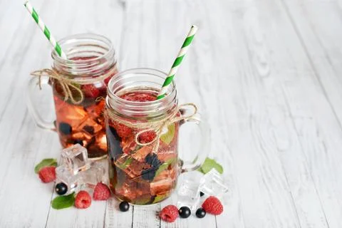 Lemonade with summer berries Фото