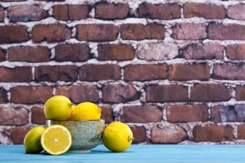 Lemons in a Bowl Foto stock