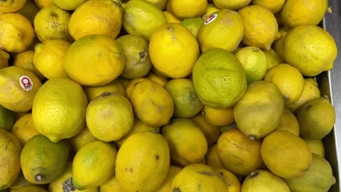 Lemons in the market Stock-Footage 292980296