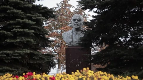 Lenin monument Video stock 49071362