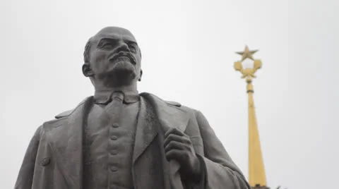 Lenin Statue Stock Footage 23726190