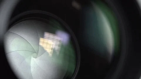 Lens aperture closed and open Stock Footage 84151879