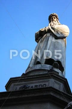 Leonardo Da Vinci Statue in Milan, Italy Stock Photos