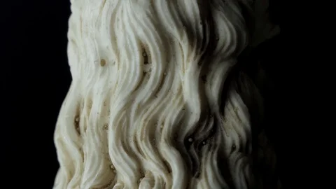 Leonardo da Vinci statue rotating on black background Stock-Footage 123405537