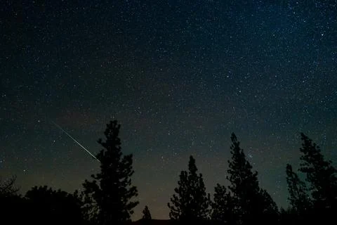 Leonids Meteor Shower Fireball Night Sky Skyscape Timelapse Stock Photos