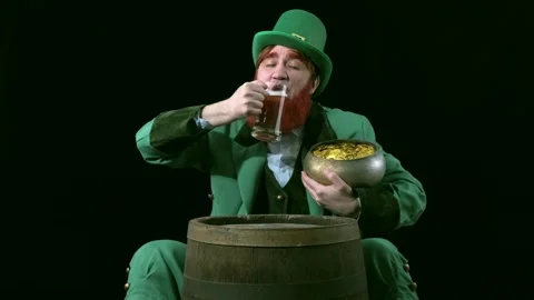 Leprechaun elf symbol of St. Patrick's Day Video stock 198732970
