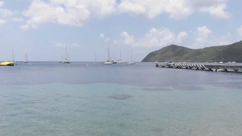 Les anses d'arlet beach and pontoon, Martinica, france, 29-8-19 Video stock 116190831