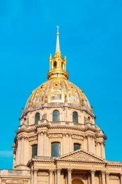Les Invalides is a complex of museums and monuments in Paris, military histor Stockfoto's