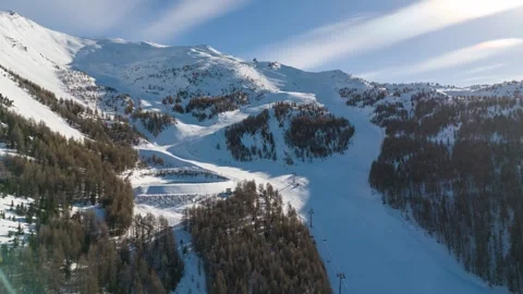 Les Orres aerial hyperlapse orbit shot in Clos Sereis run ski area drone Stock Footage 267025864