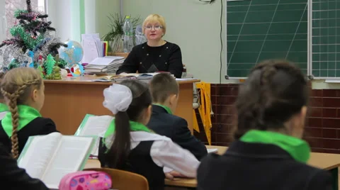 Lesson in Elementary School 2 Stock Footage 35015814