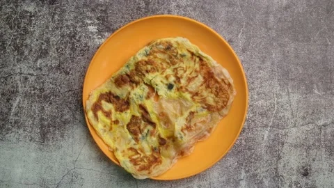 Lets eat Egg paratha Stockbeeldmateriaal 143134621