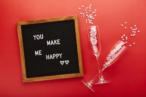 Letter board on red background. Top view. Background for Valentine's day Foto stock