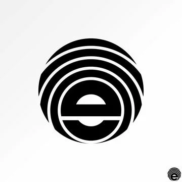 Letter E font on cutting circle contour branding capital loop element minimal Illustrazione stock