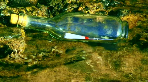 Letter in Sea 動画素材 587788