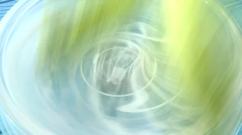 LETTUCE ON PLATE Vidéo 59004386