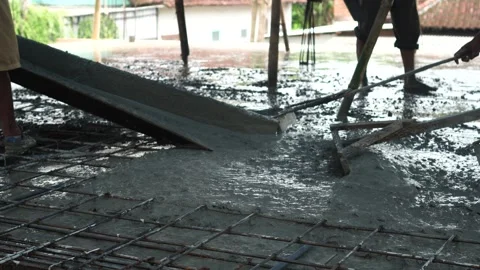 Leveling wet concrete casting Video stock 273075407