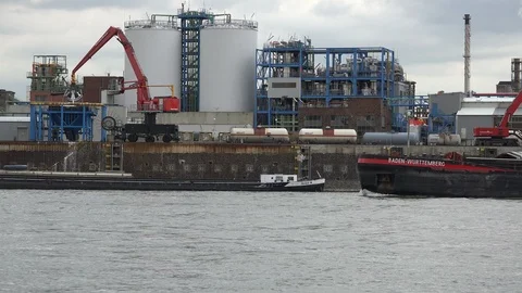 Leverkusen freight harbour Vídeo Stock 106173531