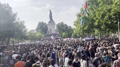 LFI protest against Israel's interception of the Freedom Flotilla, París, FR - 0 Stock Footage 310966180