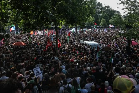 LFI protest against Israel's interception of the Freedom Flotilla, Paris, France Stock Photos