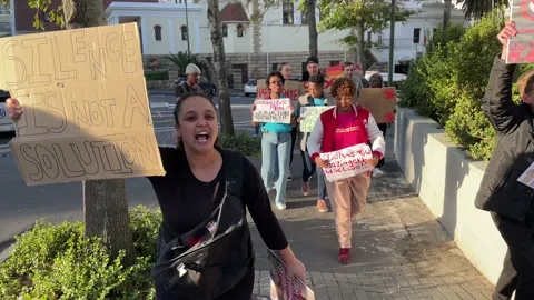 LGBTQI+ protest outside top Cape Town restaurant Stock Footage 201545823