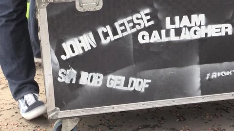 Liam Gallagher, John Cleese and Sir Bob Geldof unite for homeless "Live Aid" Stock Footage 148675446