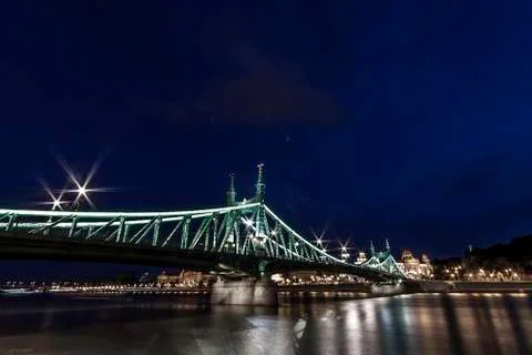 Liberty bridge 스톡 사진