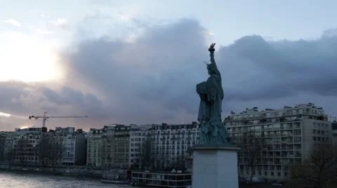 Liberty statue in Paris Stock Footage