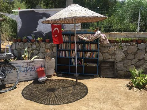 Library on the beach Stock-Fotos