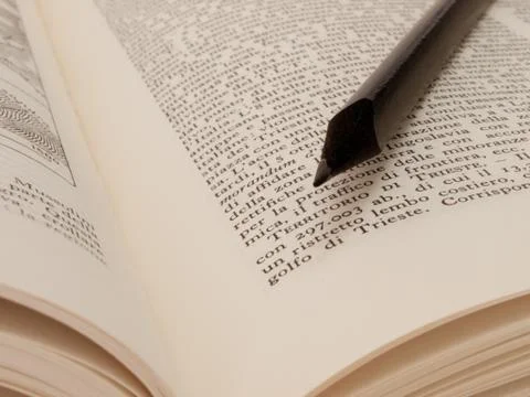 Libro aperto - open book Stock-Fotos