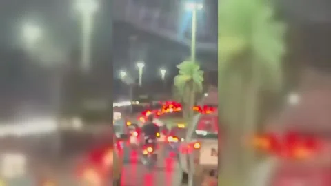 Libya: Fuel Crisis Brings Long Queues to Libyas Capital 库存影片 344406054