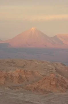 The Licancabur volcano 스톡 사진