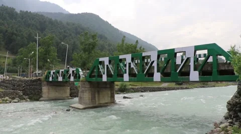 Lidder river Pahalgam Valley 動画素材 64893049