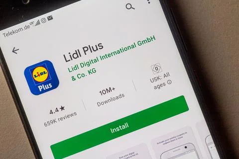 Lidl plus - mobile App Stock Photos