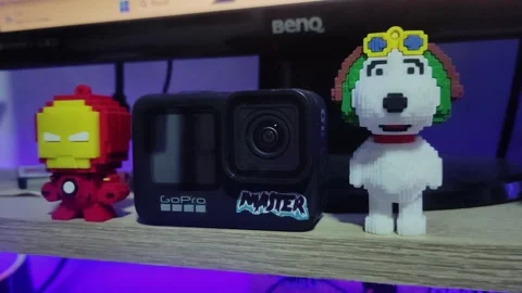 "Life in Miniature: Exploring with Dolls and GoPro" Video stock 237727962