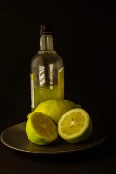 Life still con licor de limón tradicional italiano Stock Photos