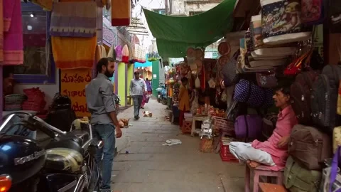 Life on the streets of Varanasi. Stock Footage 134190586