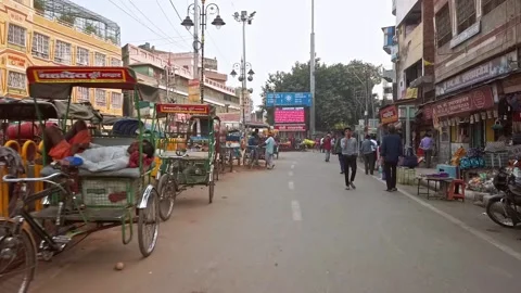 Life on the streets of Varanasi. Stock Footage 134190634