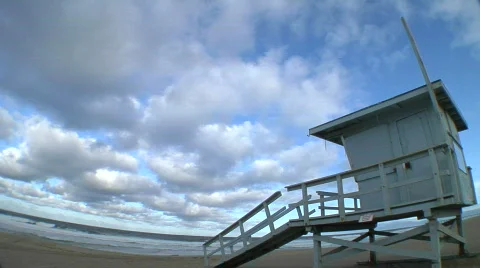 Lifeguard Cloud Timelapse Vídeo Stock 720078