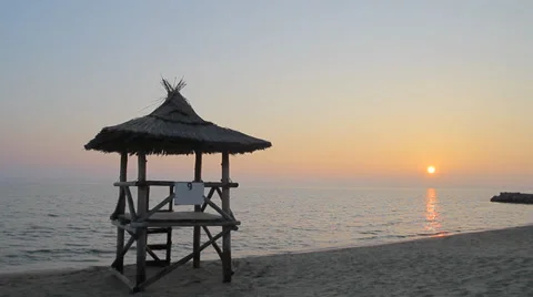 Lifeguard station on the beach 스톡 동영상 38286115